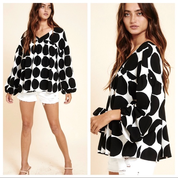 ShopEvelynne Tops - Fabulous Boho Chic Polka Dot Pleating Woven Top
